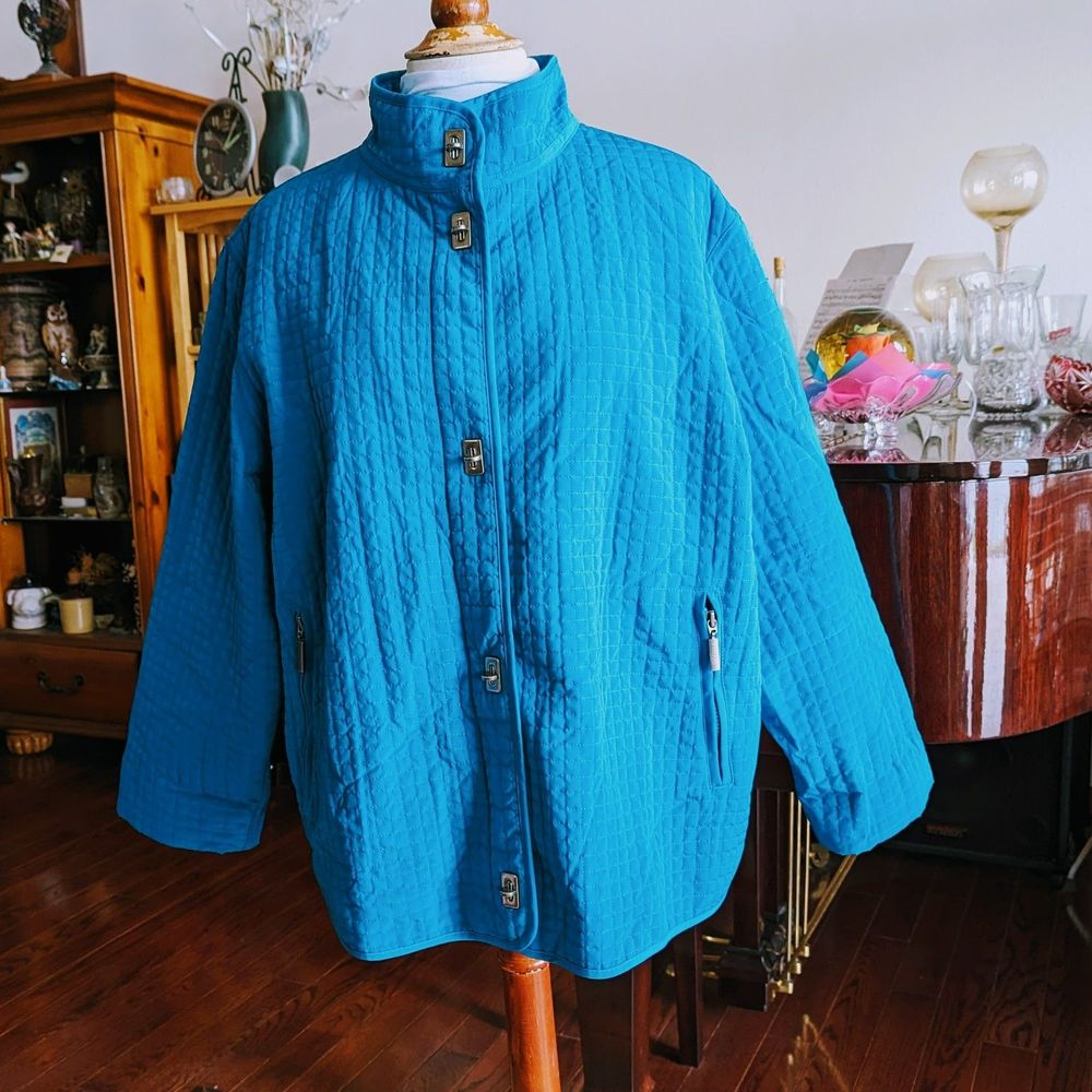 westbound blue quilted look jacket   SZ  XL